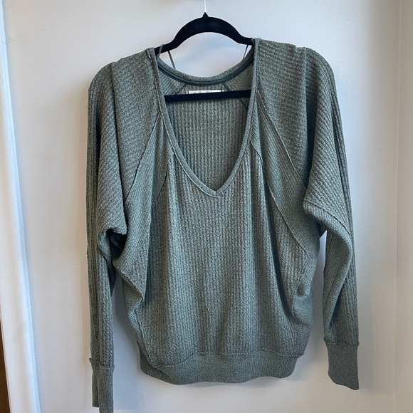 Free People top. Size XS.  Oversized - Picture 3 of 4